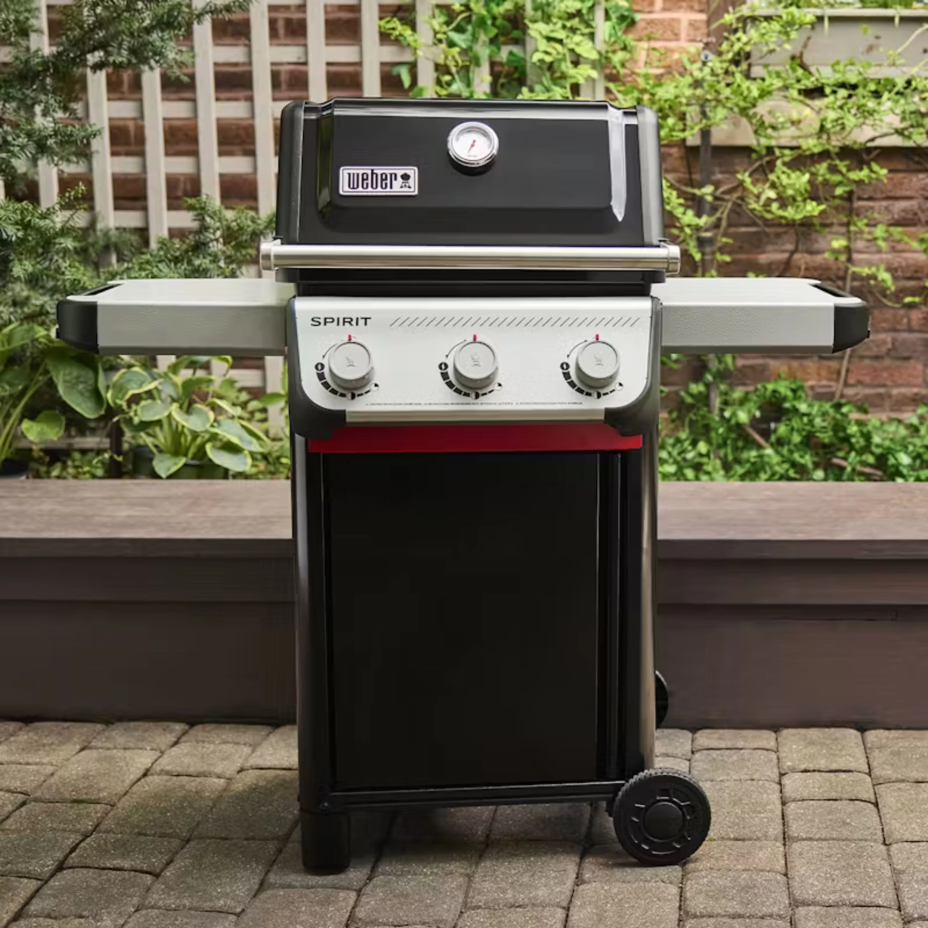 Spirit E-310 Gas Barbecue - Image 5